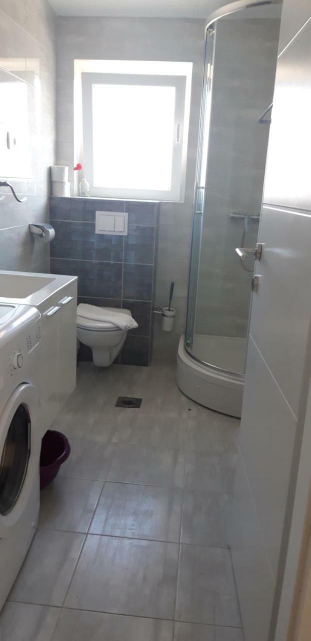 Apartmani Riva Рогозница Экстерьер фото